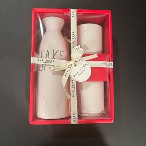 Rae dunn sake set